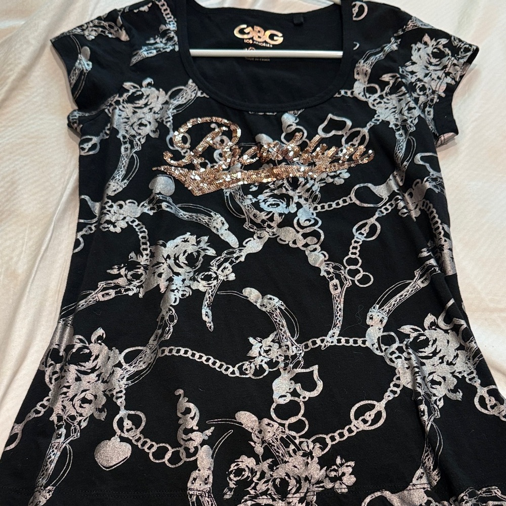 G by Guess Black Short Sleeve Sequin Logo Chain-Print Top